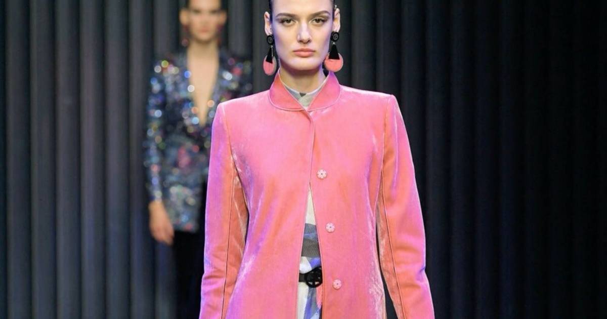 Nothing is louder than silence: Armani supports Ukraine with stunning  fashion show | Nina